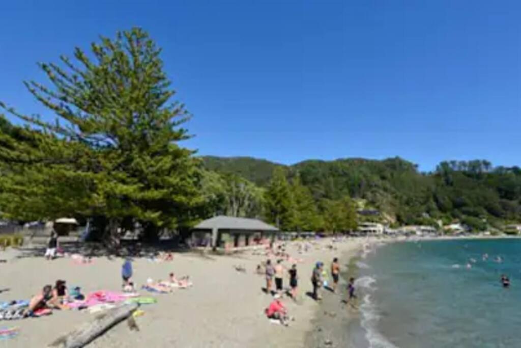 Seaglass Cottage Lower Hutt Eksteriør billede